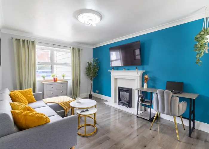Open Mind Leisure - Gunwharf Quays 4 Beds Parking