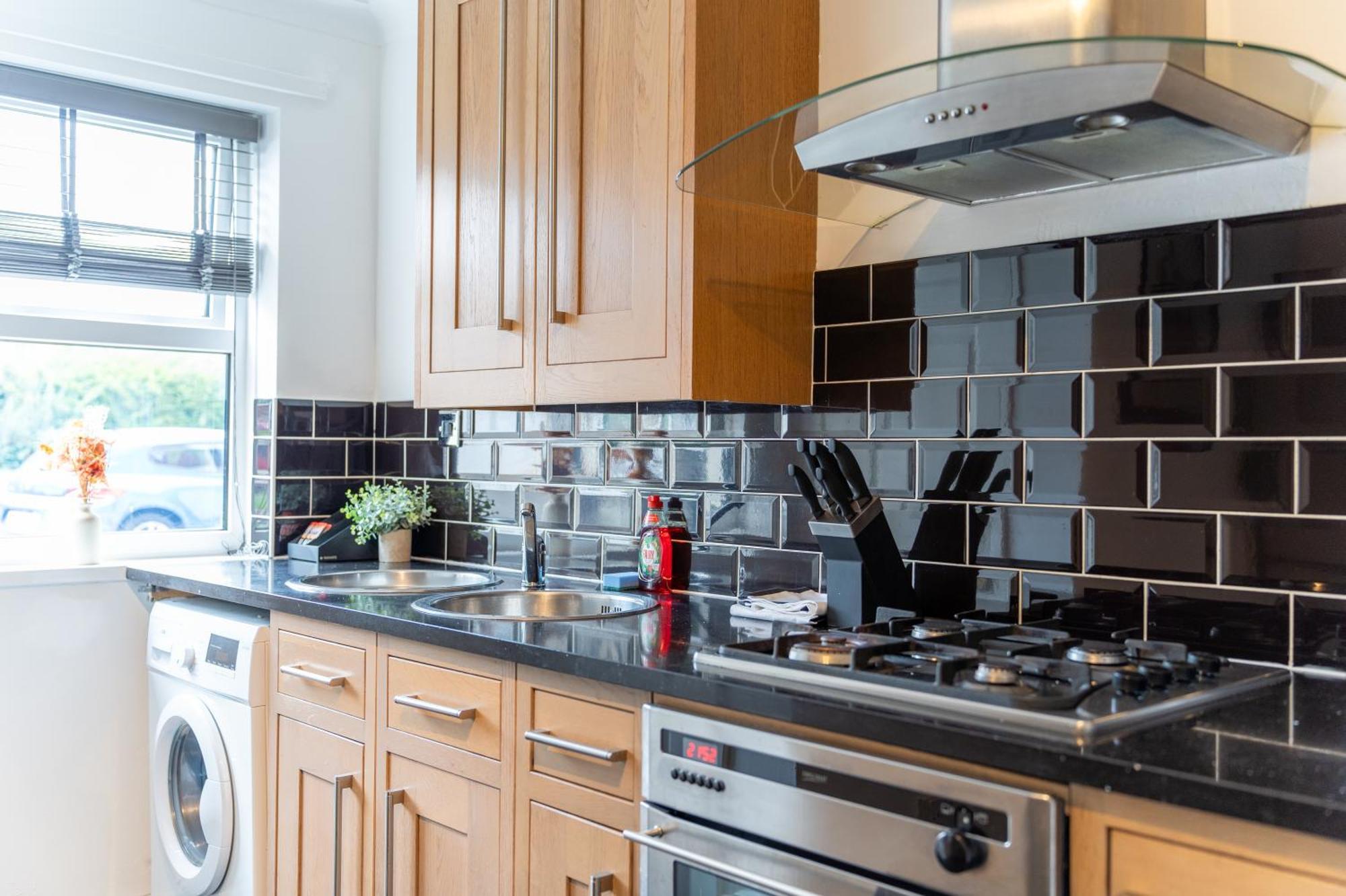 Open Mind Leisure - Gunwharf Quays 4 Beds Parking * Portsmouth