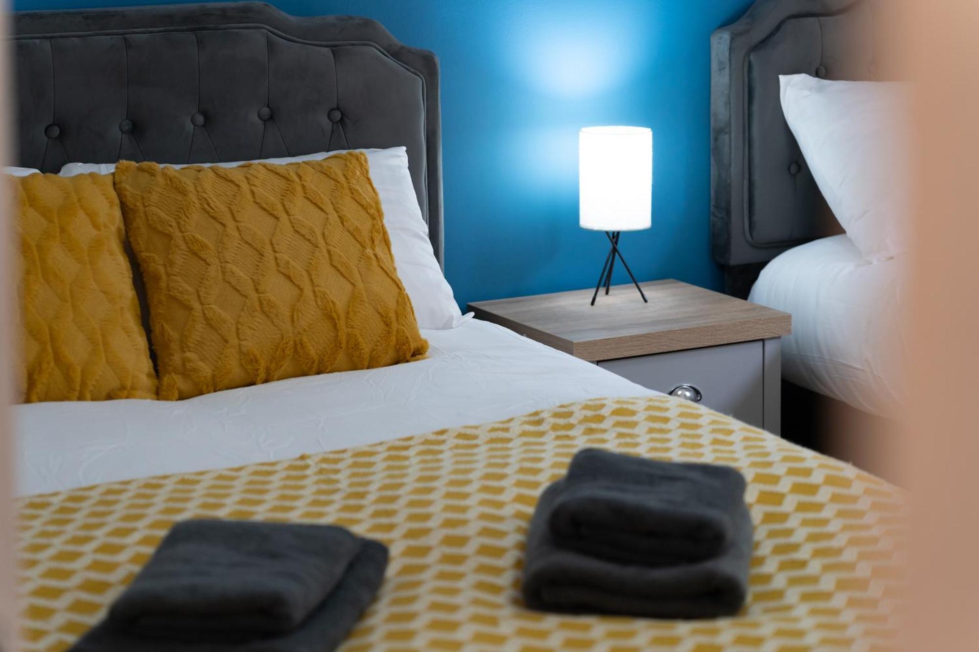 Hébergement de vacances Open Mind Leisure - Gunwharf Quays 4 Beds Parking *
