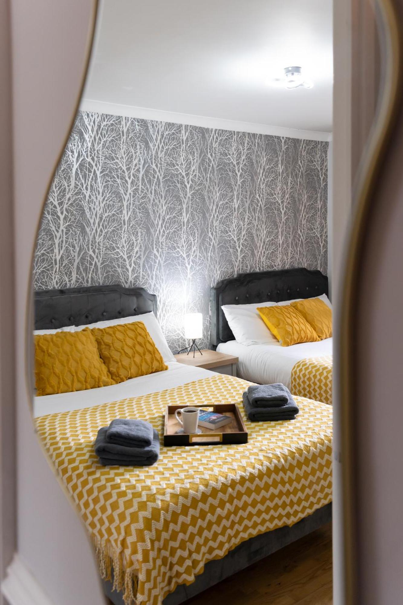 Open Mind Leisure - Gunwharf Quays 4 Beds Parking Portsmouth