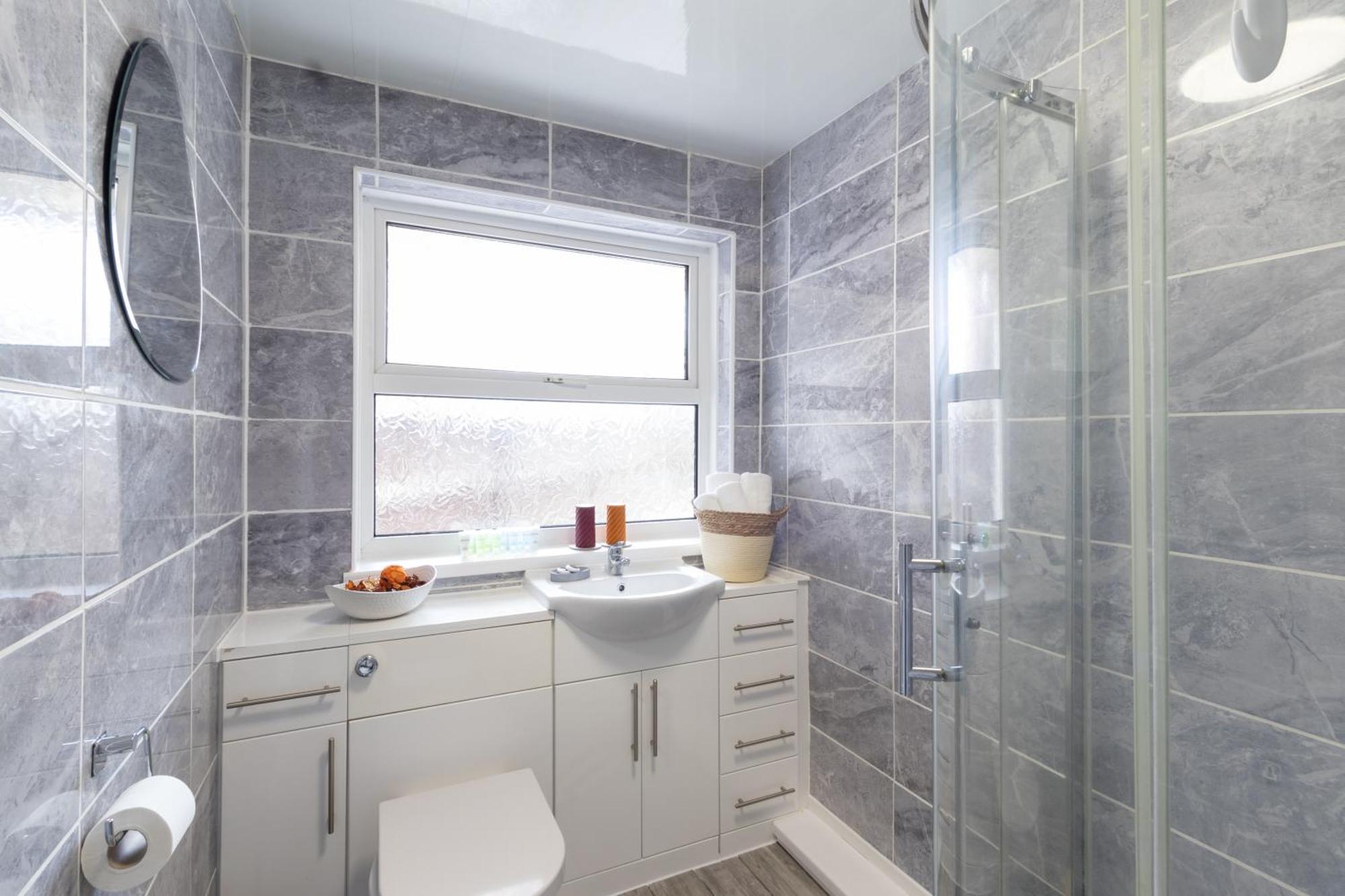 Open Mind Leisure - Gunwharf Quays 4 Beds Parking * Portsmouth